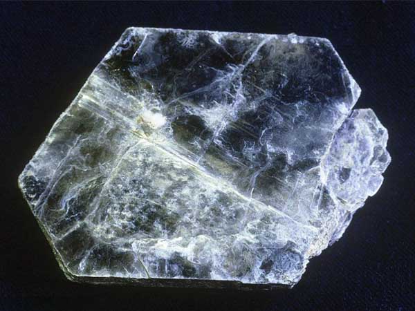 定制設(shè)備，云母的粉碎的加工流程